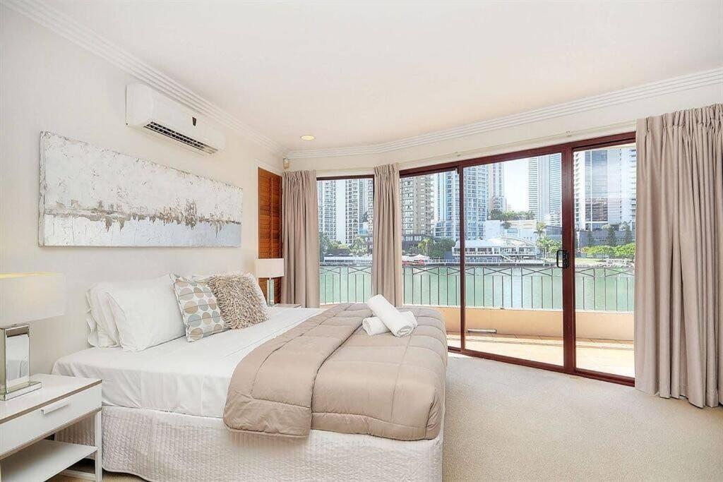 Surfers Reflections Amazing Views From Your Spa! Villa Gold Coast Exterior photo